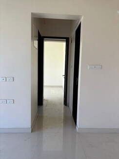 1.5 BHK + Extra Room Apartment For Rent in Sheth Avante