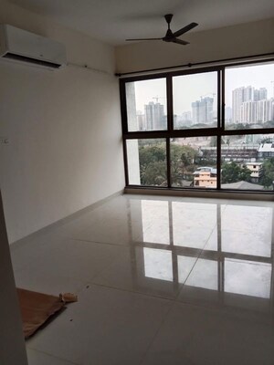 Room in 1 BHK Apartment at Lodha Casa Viva, Majiwada – for Rent