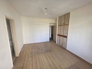 Room in 3 BHK Apartment at M3M Capital, Sector 113 – for Sale