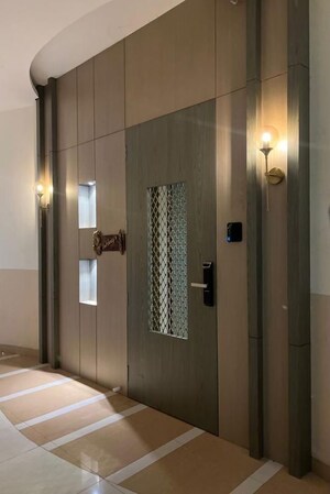 Bathroom in 6 BHK Apartment at Lilium Lantana, Chandivali – for Rent