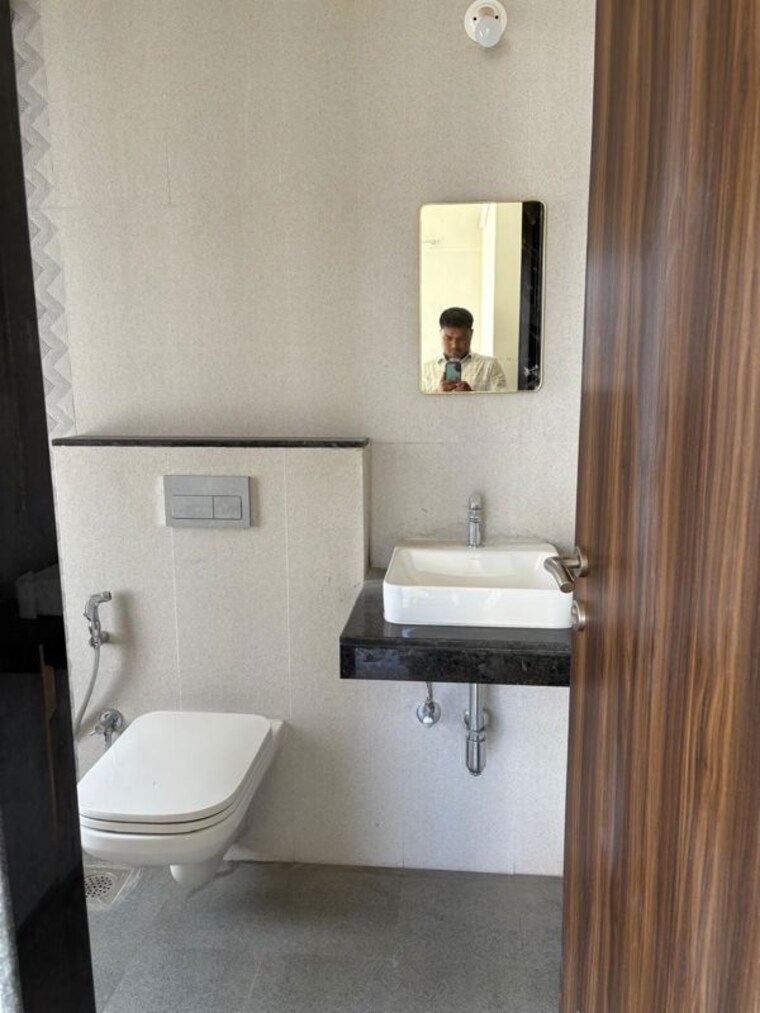 Bathroom, sheth-avante 1.5 Bedroom 555 Sq.Ft. Apartment In Kanjurmarg West Mumbai 10216310