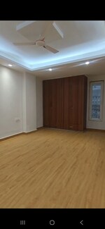 3 BHK + Servant Room 215 Sq.Yd. Builder Floor in Sushant Lok I