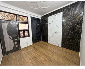 Parking in 2 BHK Independent House at RWA Apartments Sector 41, Sector 41 – for Rent