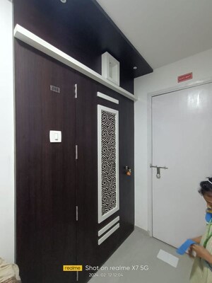 Furnished Amenities in 1 BHK Apartment at Cosmos Habitat, Majiwada – for Rent