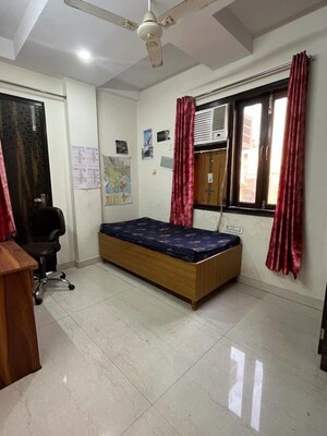 Room in 1 BHK Independent House at Sector 10 Kopar Khairane – for Rent