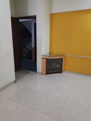 Room in 1 BHK Apartment at Lodha Paradise, Majiwada – for Rent