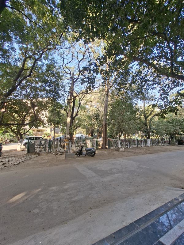 Plot For Sale in Sushant Lok I