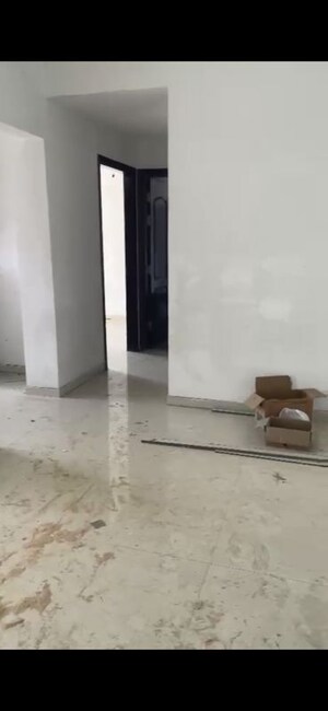 Room in 2 BHK Apartment at Omaxe Royal Residency Faridabad, Sector 79 – for Rent