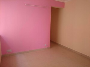 Room in 3 BHK Apartment at Vasant Kunj – for Rent