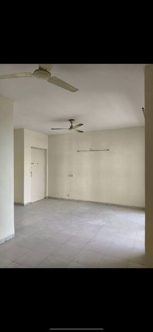 Room in 3 BHK Apartment at Shiv Sai Ozone Park, Sector 86 – for Rent