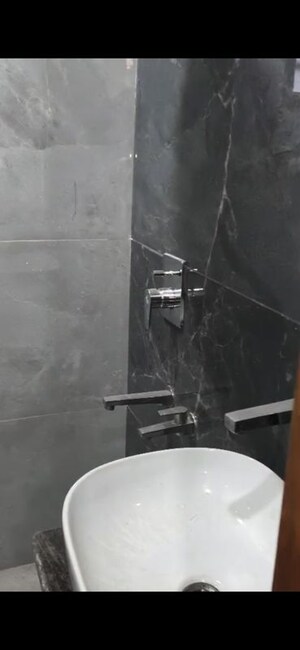 Furnished Amenities in 3 BHK Builder Floor at BPTP District, Sector 81 – for Rent