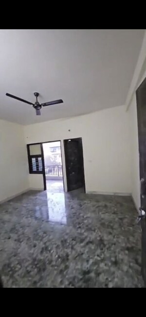 Room in 2 BHK Builder Floor at BPTP Park 81, Sector 81 – for Rent