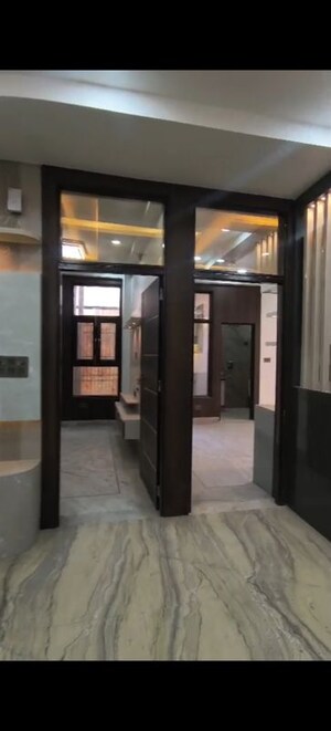 Room in 2 BHK Builder Floor at Shakti Khand iv – for Sale