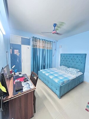 Bedroom in 3 BHK Builder Floor at Unitech Woodstock Floors, Sector 50 – for Rent