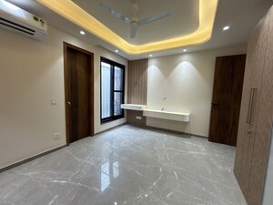 Room in 3.5 BHK Apartment at Sector 8 Dwarka – for Sale