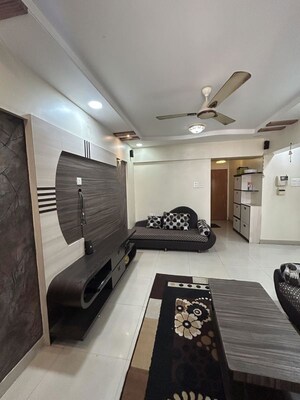 Team Area in 2.5 BHK Apartment at B.U.Bhandari Everglade, Kharadi – for Rent