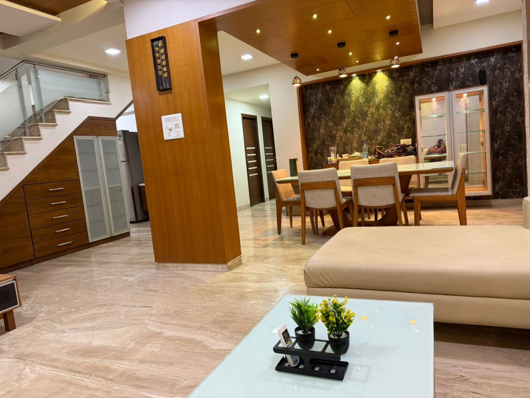 4 BHK + Pooja Room,Servant Room Apartment For Rent in Bodakdev
