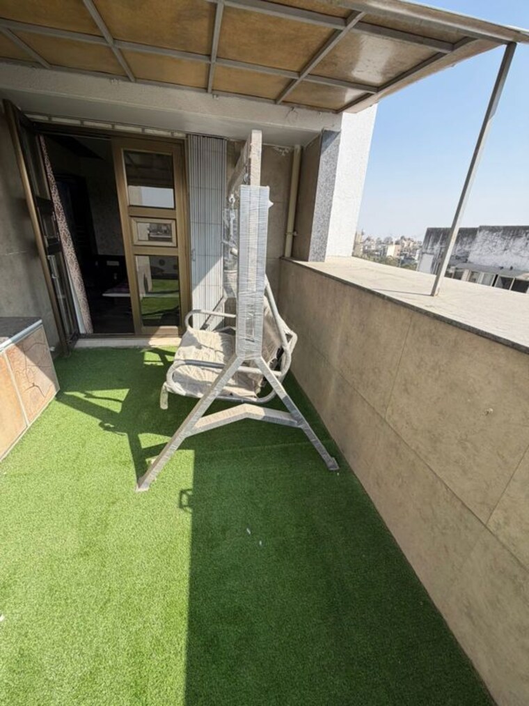 Balcony, bodakdev 4 Bedroom 3260 Sq.Ft. Apartment In Bodakdev Ahmedabad 10216653
