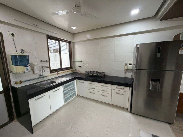 Kitchen, bodakdev 4 Bedroom 3260 Sq.Ft. Apartment In Bodakdev Ahmedabad 10216653
