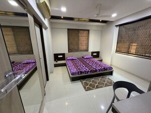 Team Area in 4 BHK Apartment at Bodakdev – for Rent