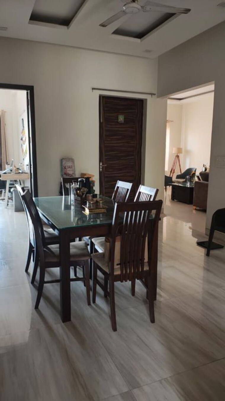 Gym, unitech-south-city-ii 3 Bedroom 1800 Sq.Ft. Builder Floor In Sector 50 Gurgaon 10216673