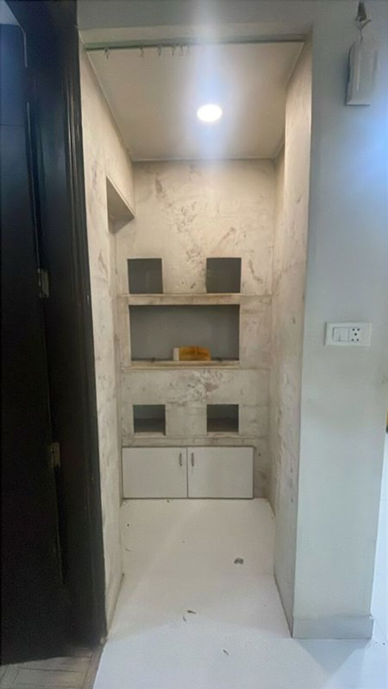 Room, kalkaji 3 Bedroom 1600 Sq.Ft. Apartment In Kalkaji Delhi 10216681