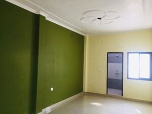 Room in 3 BHK Independent House at Gomti Nagar – for Sale