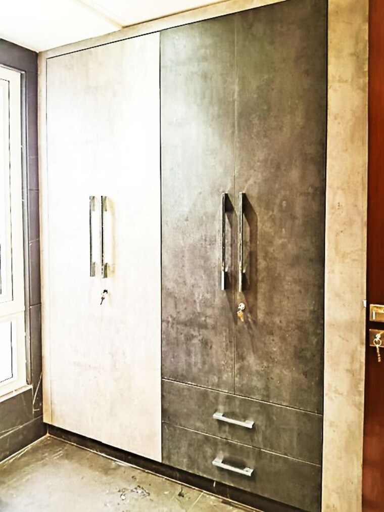 Bathroom, defence colony 4 Bedroom 3600 Sq.Ft. Builder Floor In Defence Colony Delhi 10216695