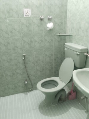 Bathroom in 1 RK Builder Floor at Gomti Nagar – for Rent