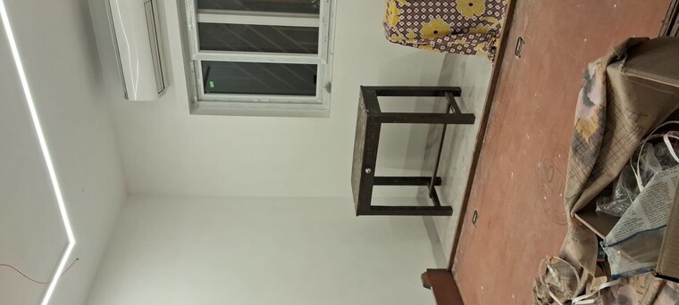 Room, sarita vihar 1 Bedroom 1000 Sq.Ft. Apartment In Sarita Vihar Delhi 10216722