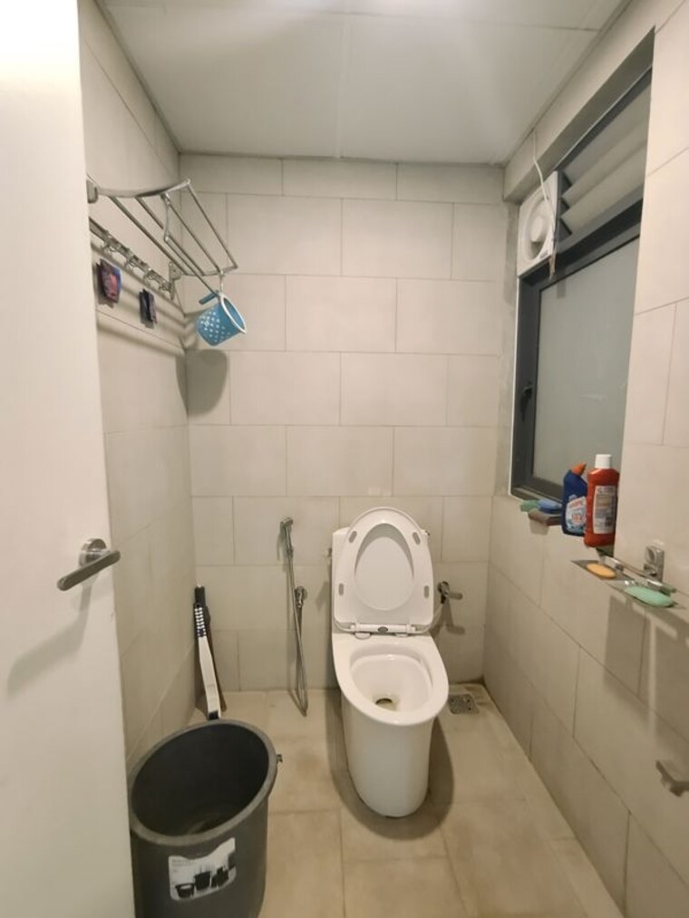 Bathroom, harlur 2 Bedroom 1000 Sq.Ft. Apartment In Harlur Bangalore 10216730