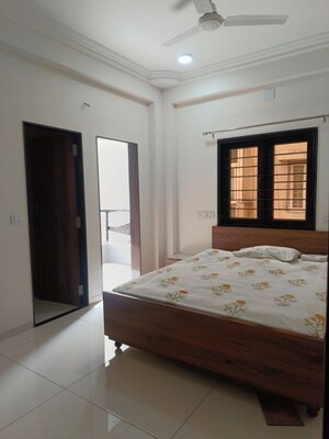 Bedroom in 3 BHK Apartment at Thaltej – for Rent