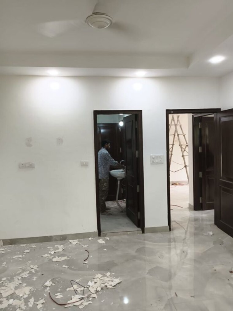 Room, greater kailash i 1 Bedroom 100 Sq.Yd. Builder Floor In Greater Kailash I Delhi 10216755