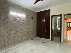 Room in 3 BHK Builder Floor at Malviya Nagar – for Rent