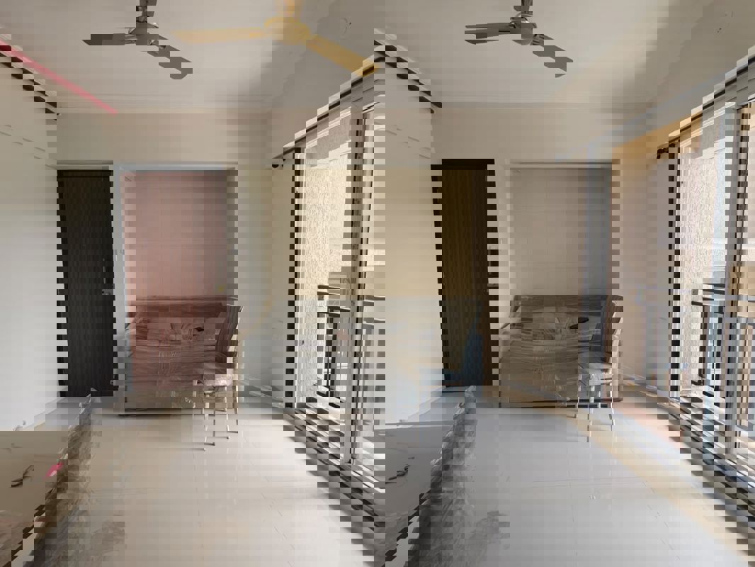 2 BHK + Pooja Room 860 Sq.Ft. Apartment in Kalpataru Sunrise Grande