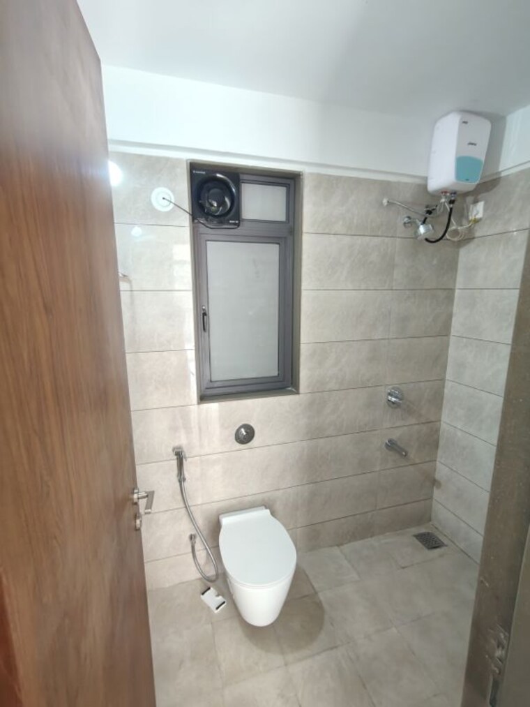 Bathroom, sonigara-presidency 2 Bedroom 900 Sq.Ft. Apartment In Ravet Pune 10216802