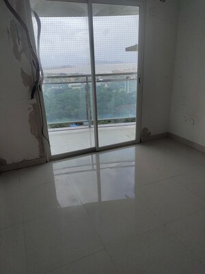 Room in 2 BHK Apartment at Omkar Veda Exclusive, Parel – for Rent