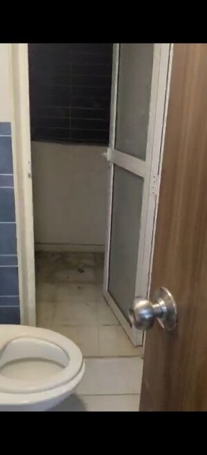 Furnished Amenities in 1 BHK Apartment at Lodha Amara, Kolshet Road – for Rent