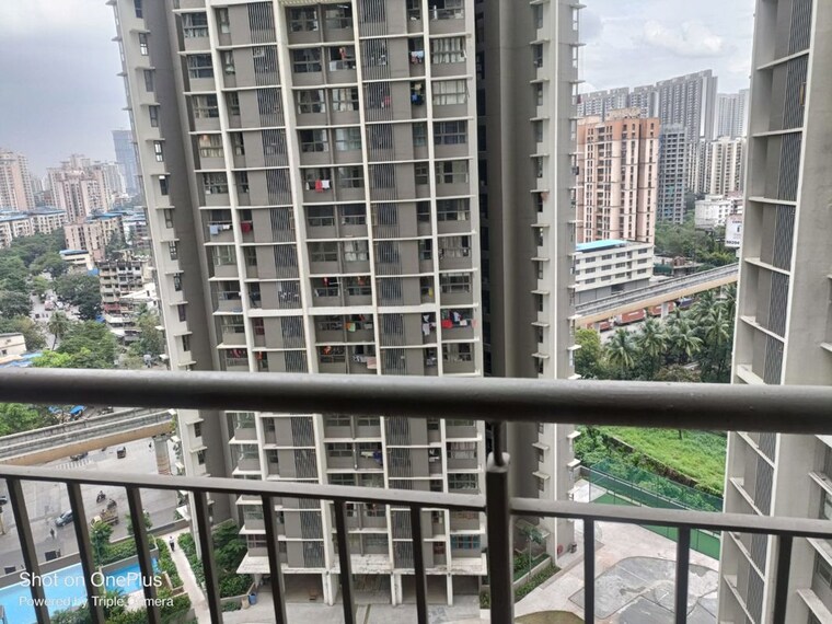 Balcony, kalpataru-paramount 2 Bedroom 711 Sq.Ft. Apartment In Kapur Bawdi Thane 10216815