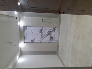 Furnished Amenities in 3 BHK Builder Floor at Rohini Sector 11 – for Sale