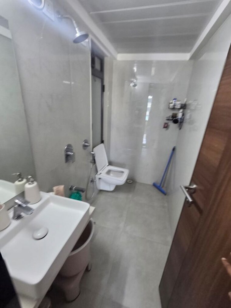 Bathroom, l-t-emerald-isle 2 Bedroom 734 Sq.Ft. Apartment In Powai Mumbai 10216830