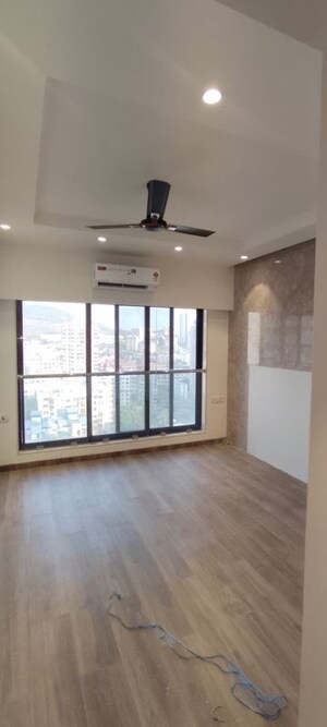Room in 3 BHK Apartment at Jyoti Sukriti, Goregaon East – for Rent