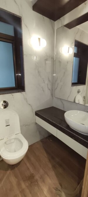 Bathroom in 3 BHK Apartment at Jyoti Sukriti, Goregaon East – for Rent