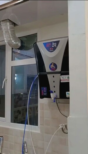 Furnished Amenities in 2 BHK Apartment at Gaur City 7th Avenue, Sector 4 Greater Noida – for Rent