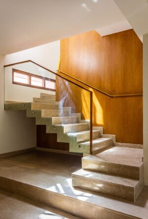 Staircase in 4 BHK Apartment at Richmond Towers, Richmond Town – for Rent