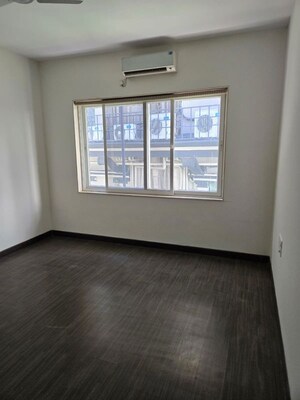 Room in 3 BHK Apartment at Accel CF, Cunningham Road – for Rent