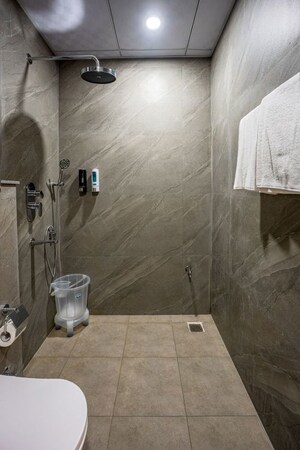 Bathroom in 1 BHK Builder Floor at Sushant Lok 2, Sector 57 – for Rent