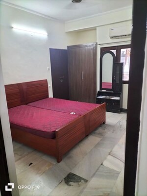 Bedroom in 3 BHK Apartment at Hazratganj – for Rent