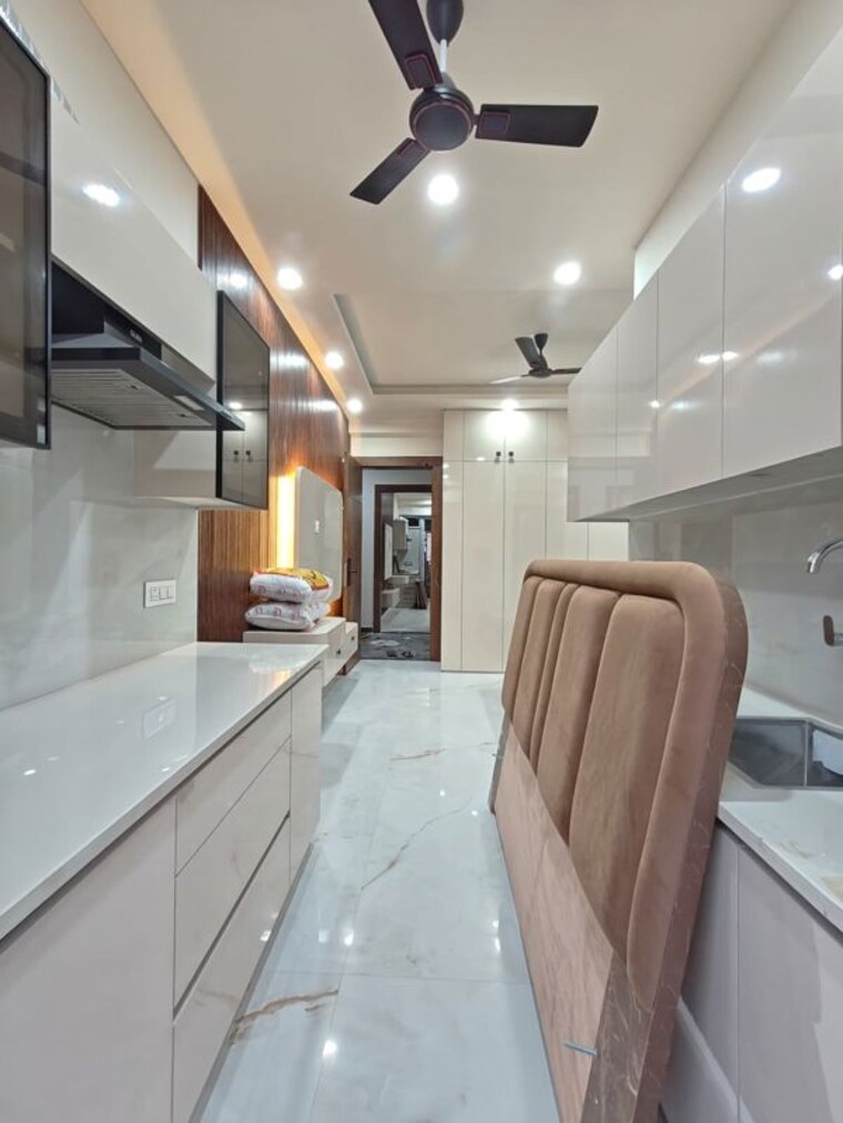 Kitchen, orchid-island Studio 260 Sq.Ft. Builder Floor In Sector 51 Gurgaon 10216952