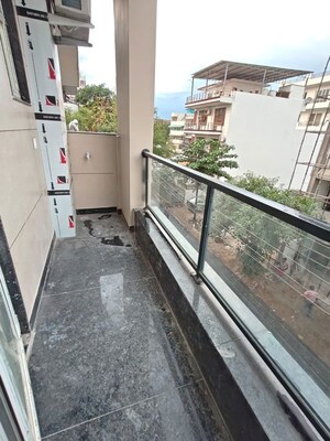 Balcony in Studio Builder Floor at Sector 51 – for Rent